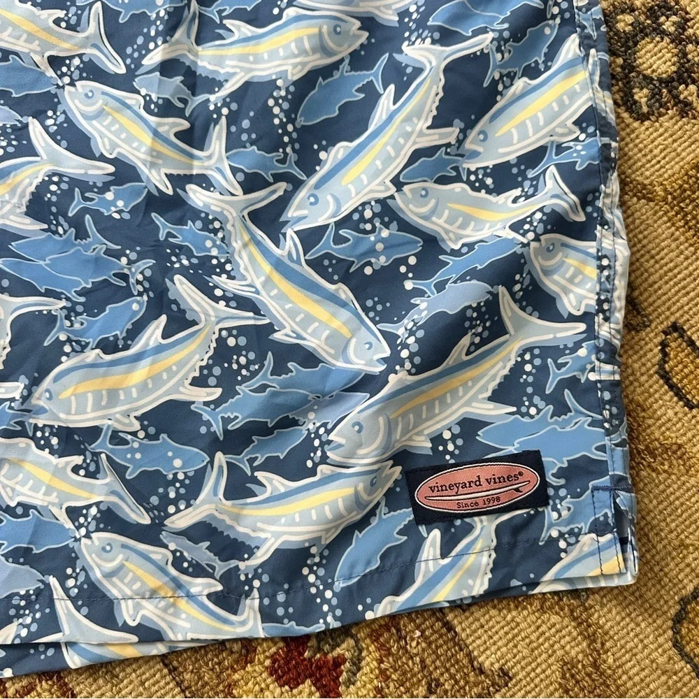 Men’s Vineyard Vines Swim Trunks sz XL